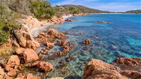 4K Mediterrane Rocky Shore