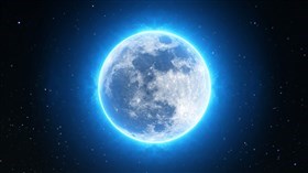 Blue Moon 4K