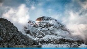 Beautiful_Wintry_Mountain