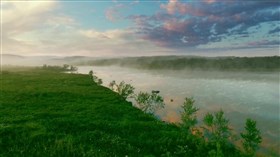 Gorgeous_Green_Valley_River