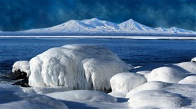 Icy_Blue_Mountains